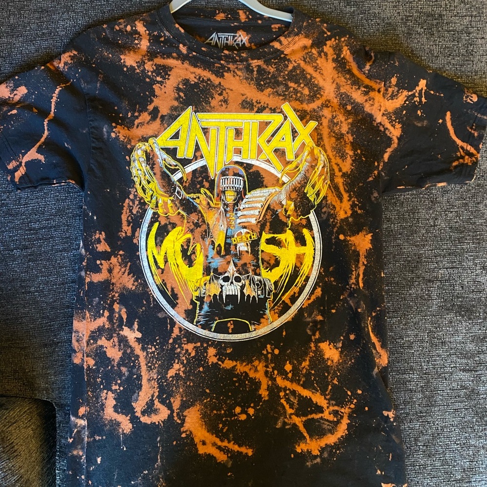 ANTHKAX band shirt acid wash bleach dye